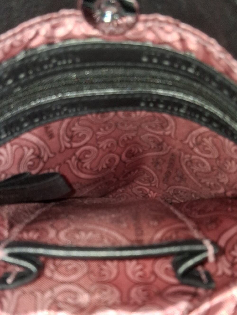 Stone Mountain Black Leather Crossbody Bag - Picture 3 of 5